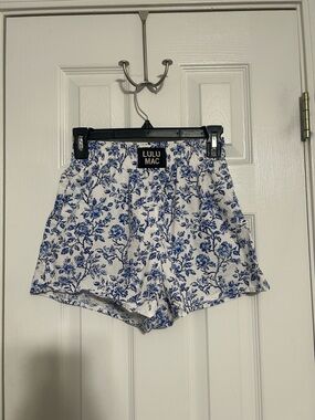 Lulu Mac Blue Floral Women’s Shorts